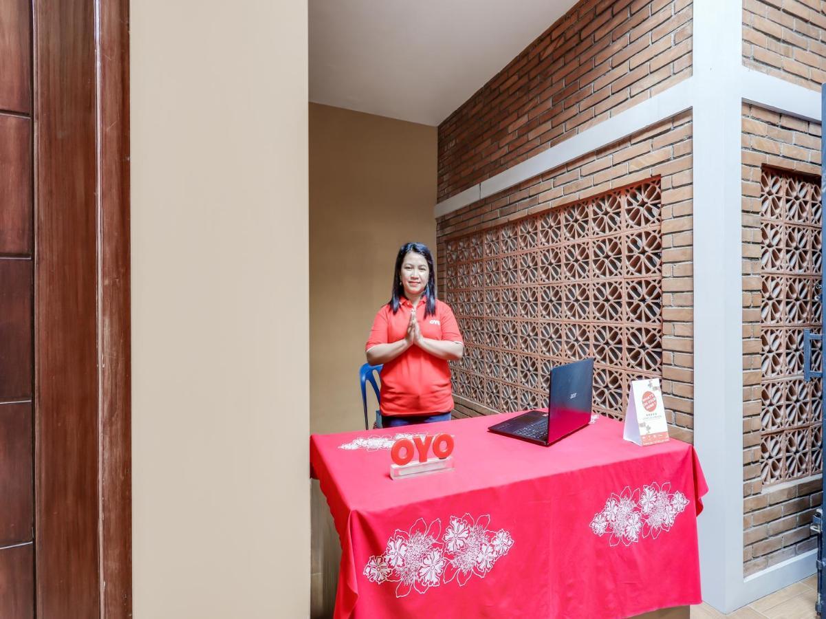 Oyo 90095 Indah Homestay Syariah Kejayan Exterior foto
